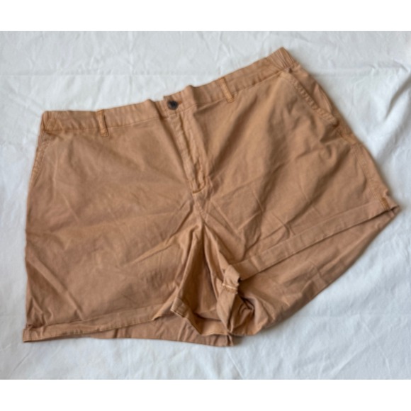 Old Navy Pants - Old Navy Everyday Shorts Women's 3X Plus Khaki Tan Cotton Blend NWOT Chino Comfy
